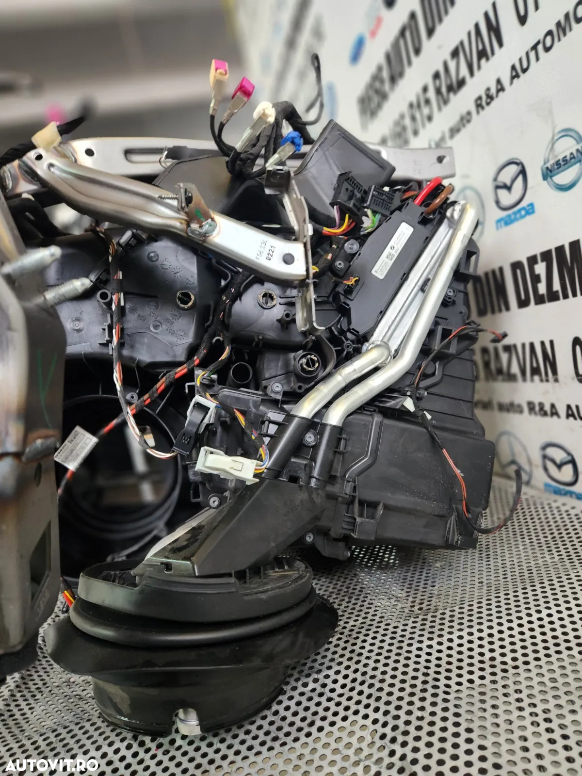Tulumba Carcasa Aeroterma Armatura Traversa Bord Bmw F40 F41 Volan Stanga Dezmembrez Bmw F40 M Pake - 7