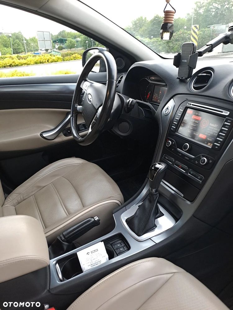 Ford Mondeo 2.0 TDCi Titanium - 12