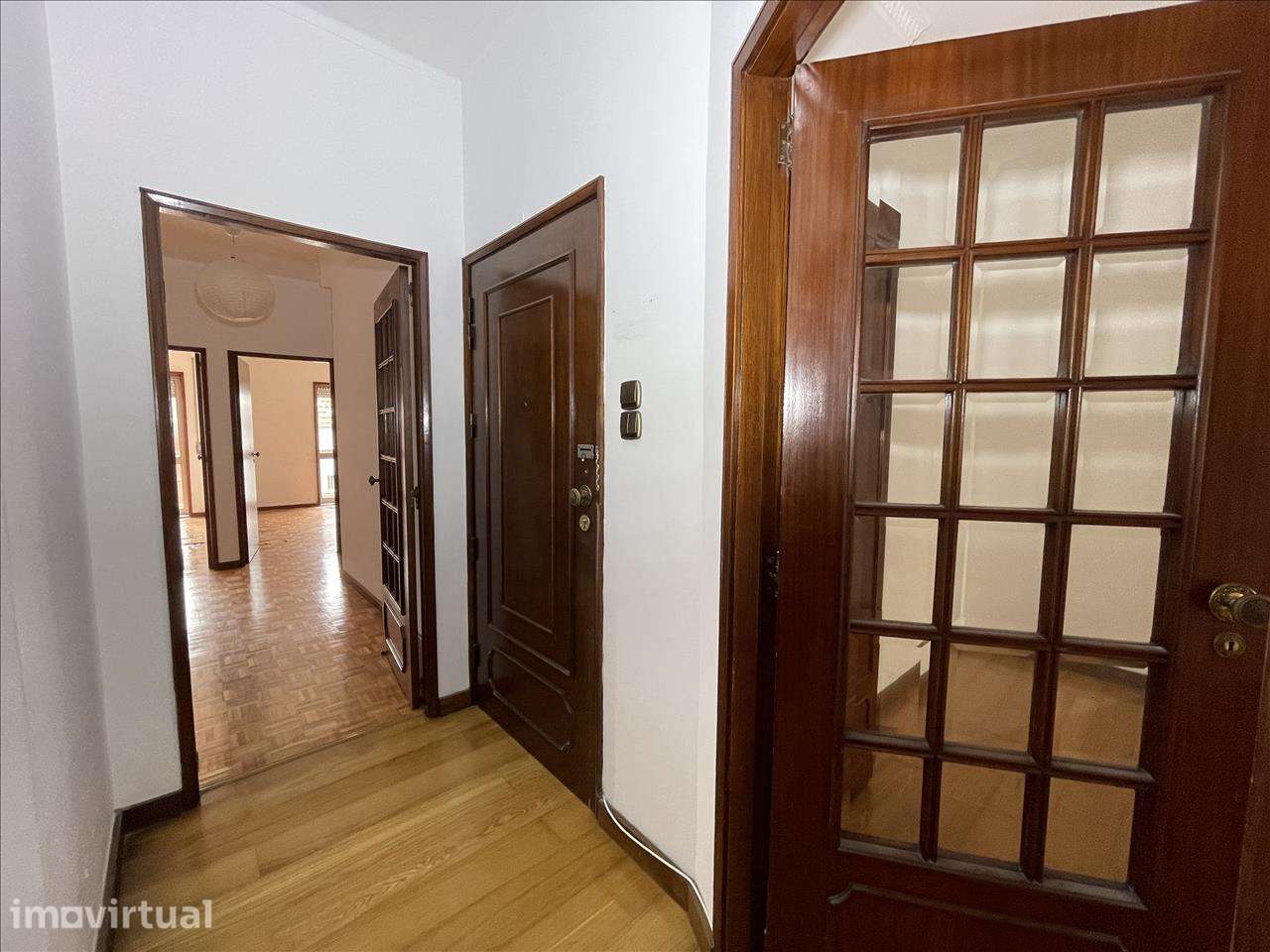 Apartamento T2 Porto - Ideal para reabilitar com terraço e anexo - Grande imagem: 5/19