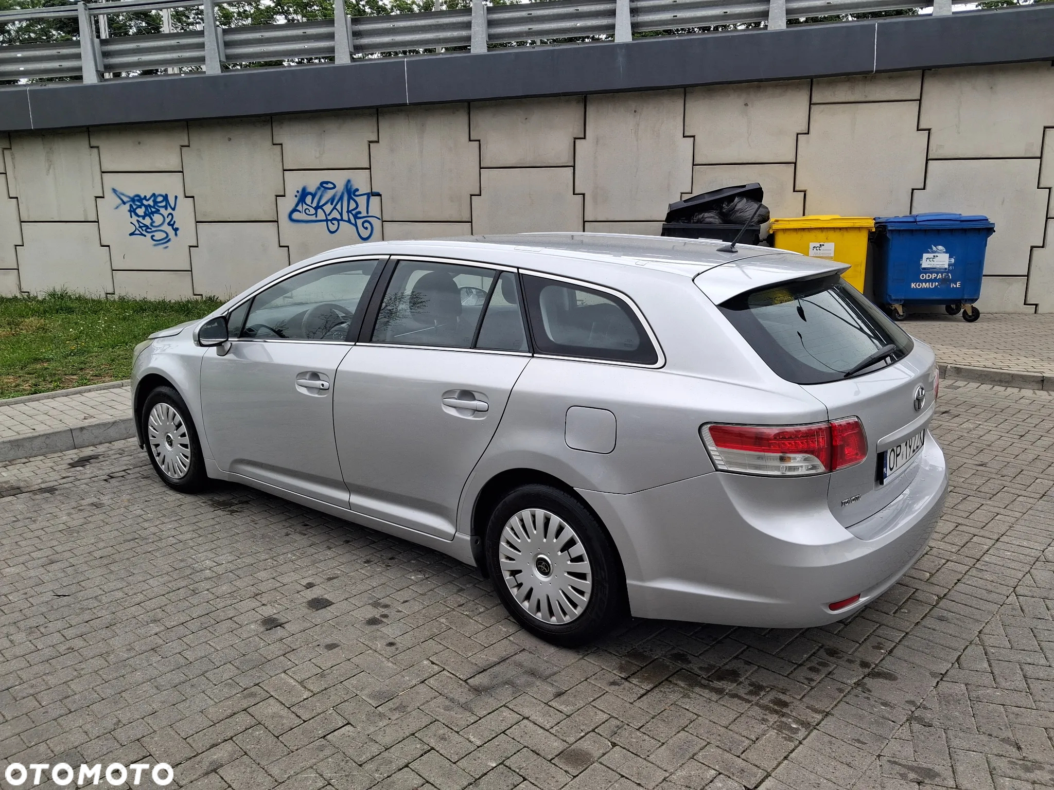 Toyota Avensis 1.8 Luna - 4