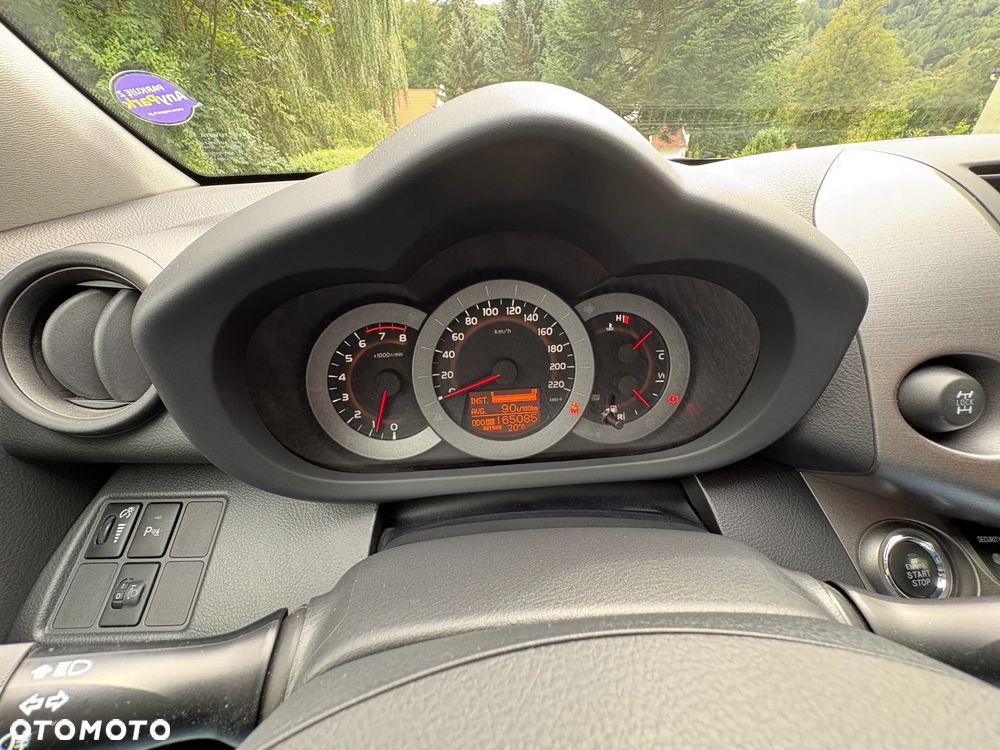 Toyota RAV4 2.0 4x4 Life - 11
