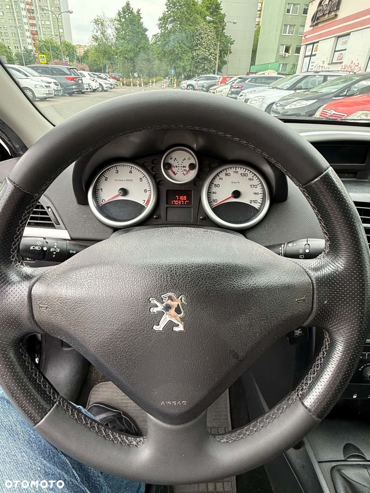 Peugeot 207 1.4 Millesim 200 - 12