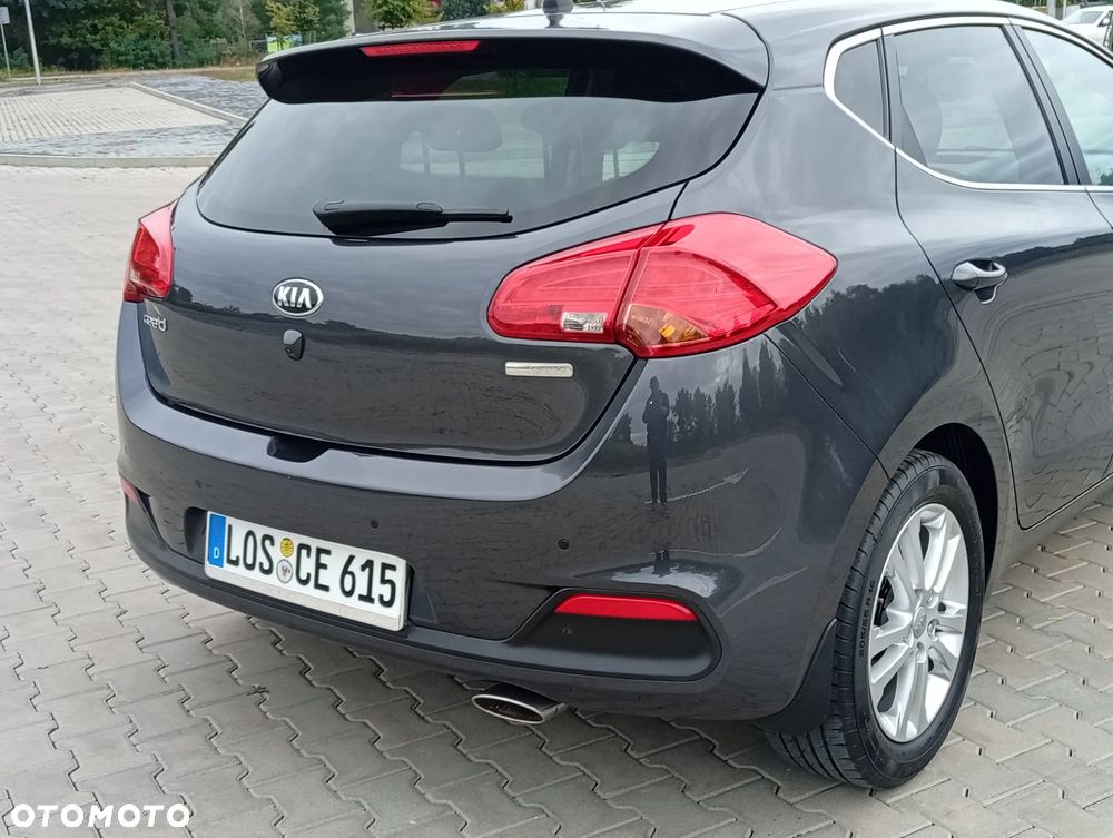 Kia Ceed 1.6 CRDi 128 Platinum Edition - 11
