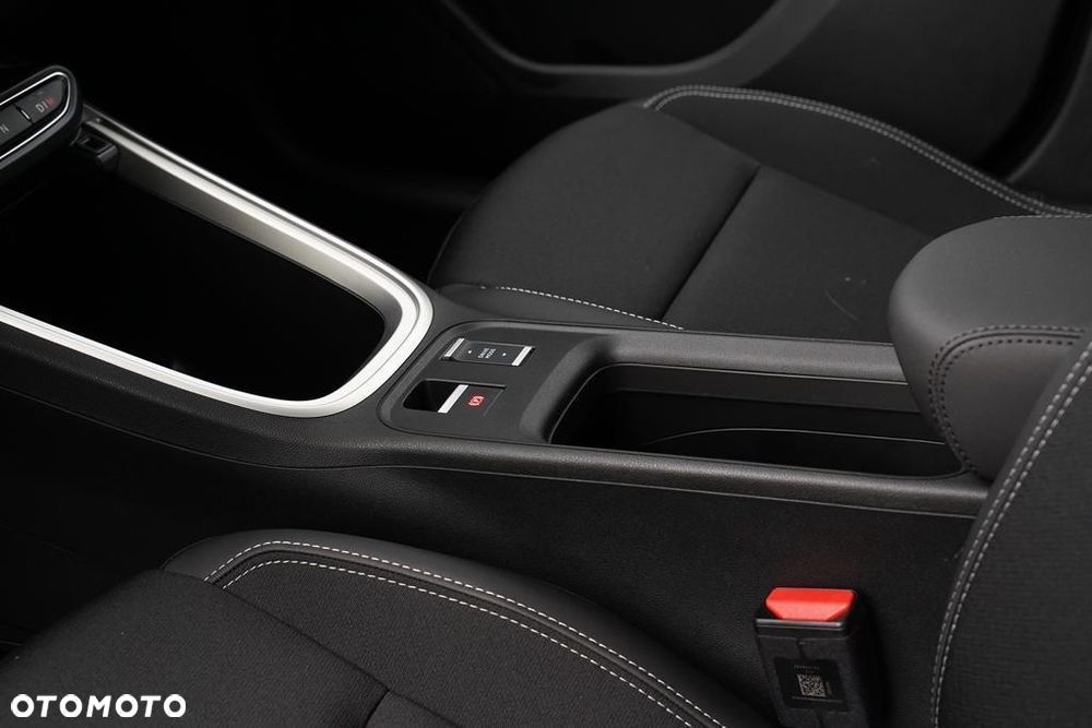 Jeep Avenger 1.2 T3 mHEV Altitude FWD eDCT6 - 27