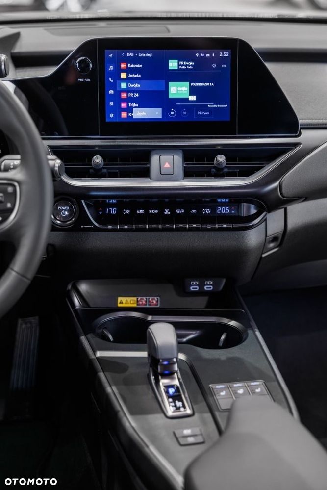Lexus UX - 28