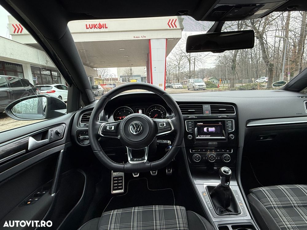 Volkswagen Golf GTD BlueMotion Technology - 12