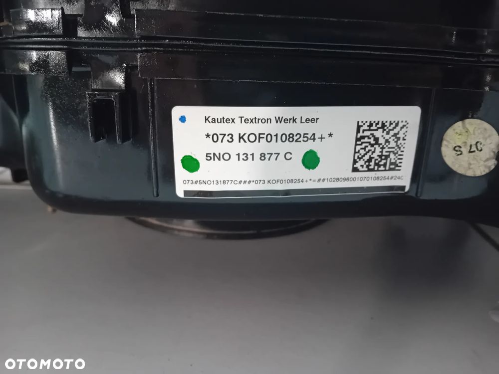 zbiornik ADBLUE kompletny Audi Q3 2.0 TDI 2015 5Q0131969C  5N0131877C - 4