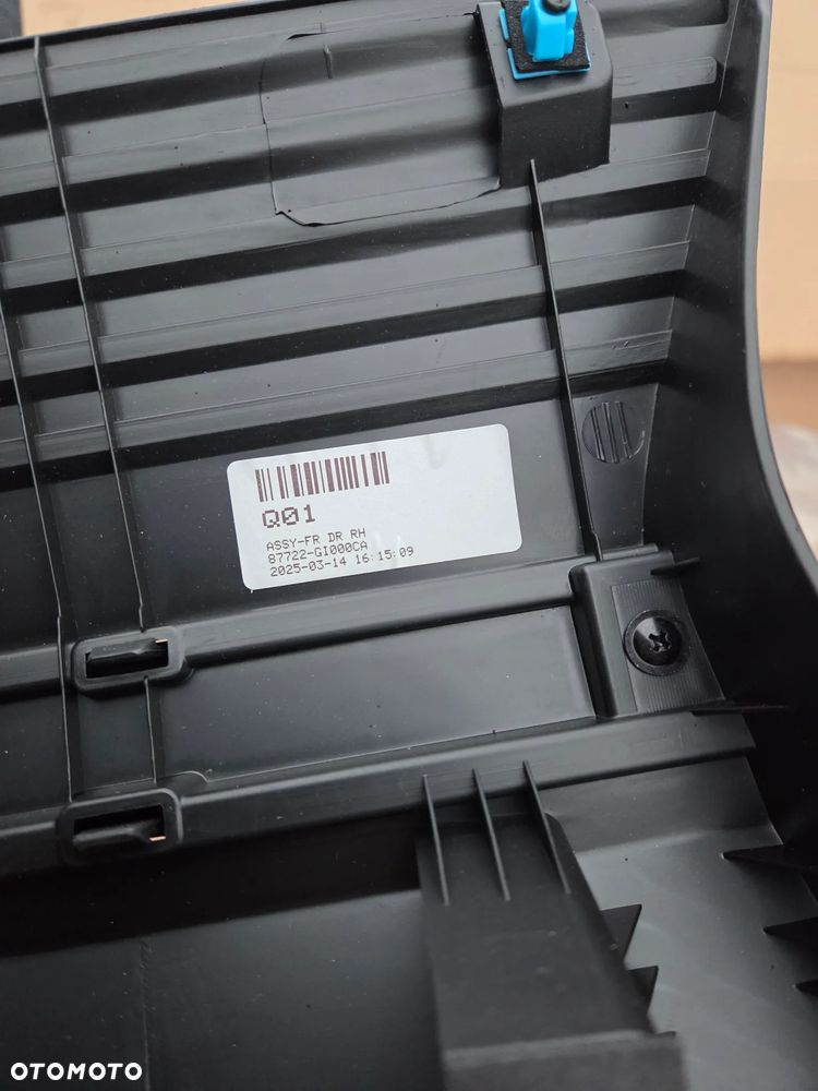 Listwa na drzwi prawy przód Hyundai Ioniq 5 87722-GI000CA 87722GI000CA listwa drzwi prawa przód przednia - 13