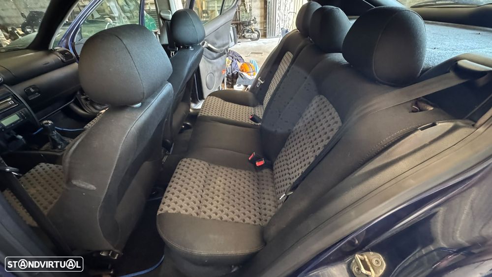 SEAT Leon 1.9 TDI Sport - 8