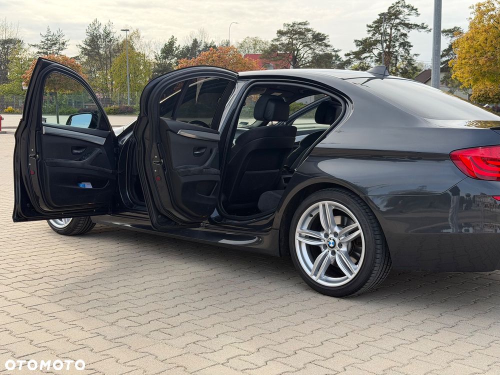 BMW Seria 5 525d - 16