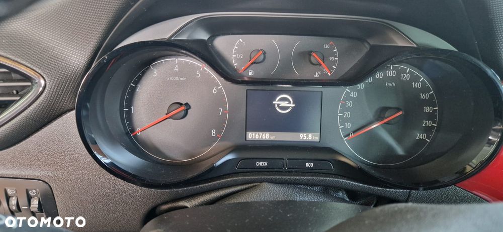 Opel Crossland X - 13