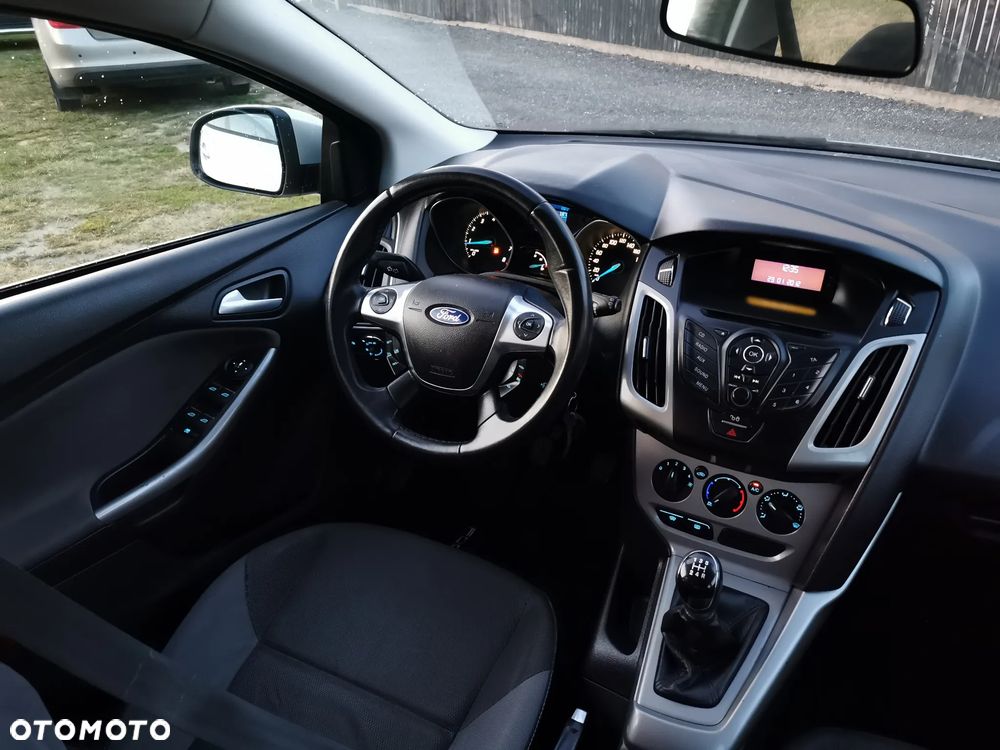 Ford Focus 1.6 Trend - 21