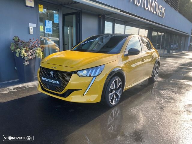 Peugeot e-208 GT+ - 1