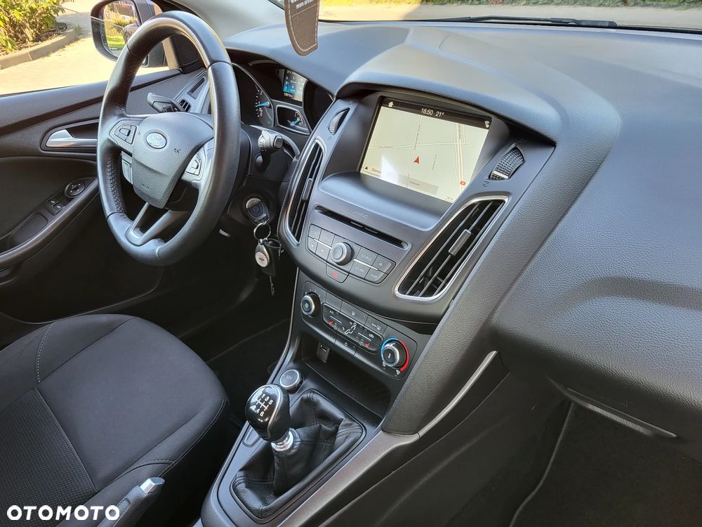 Ford Focus - 11