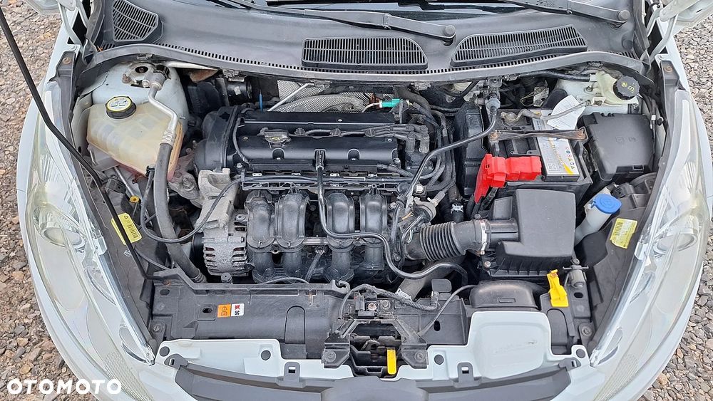 Ford Fiesta 1.4 Sport - 21