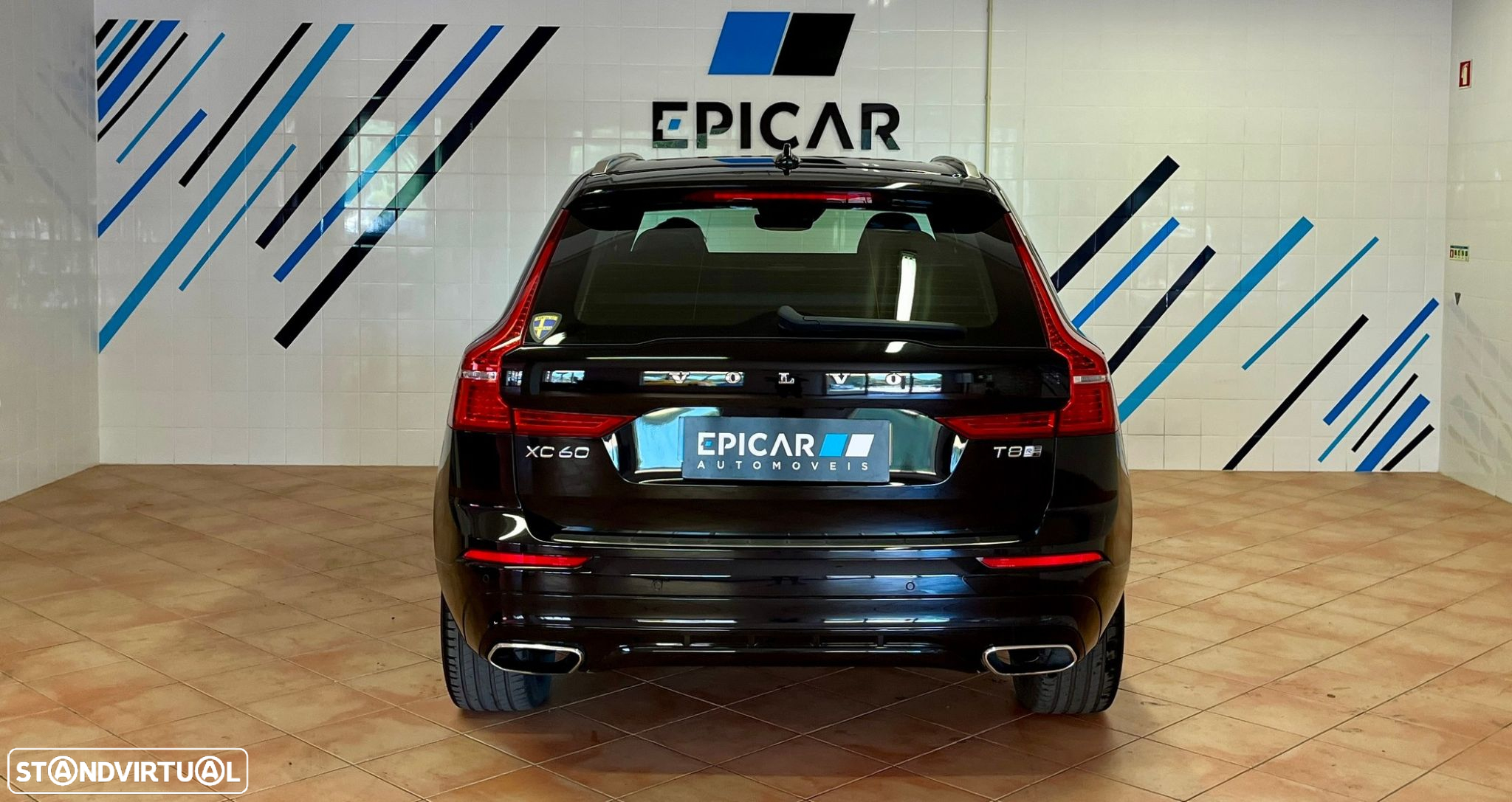Volvo XC 60 2.0 T8 PHEV R-Design AWD - 8