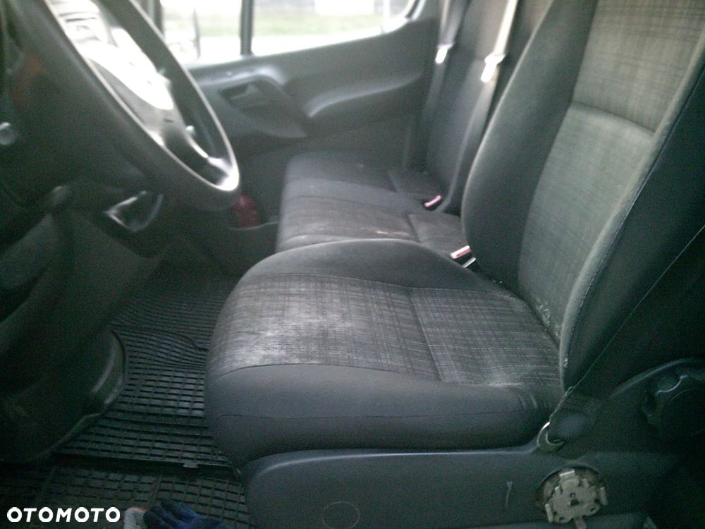 Mercedes-Benz sprinter - 5