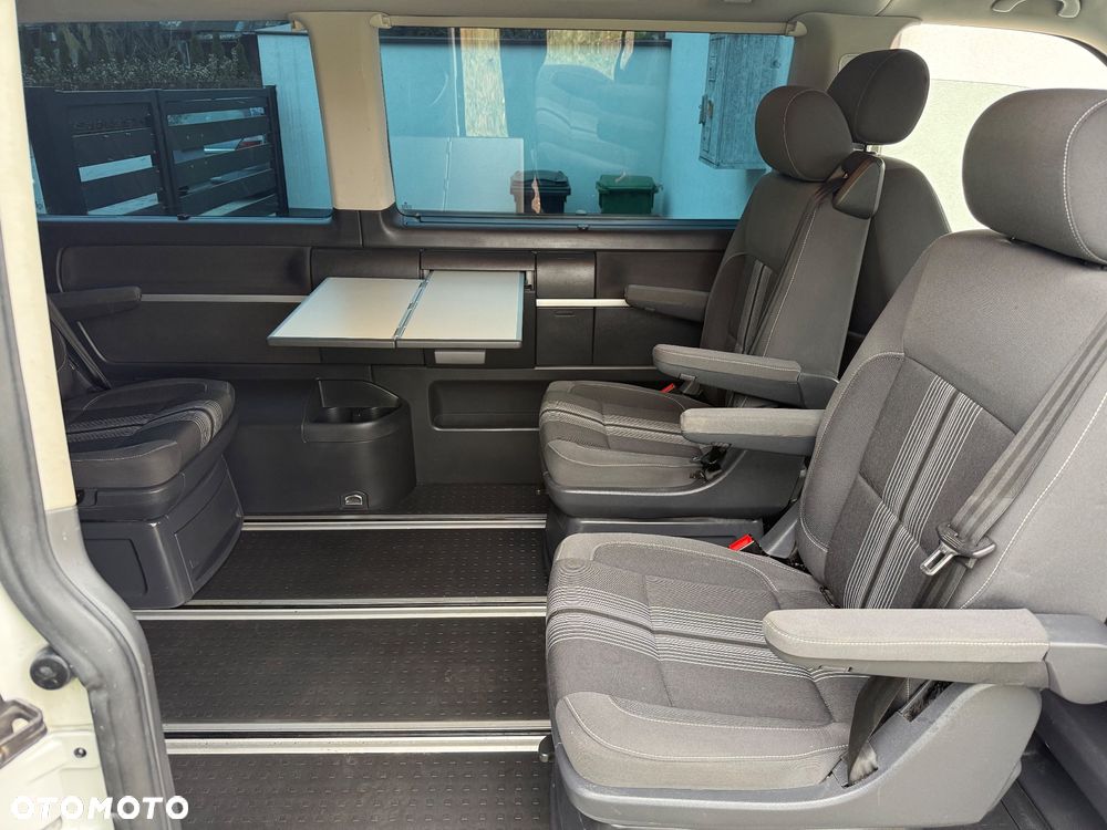 Volkswagen Multivan - 30
