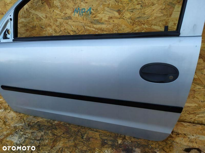 DRZWI LWEW KIEROWCY SREBRNE OPEL CORSA C 3D - 6
