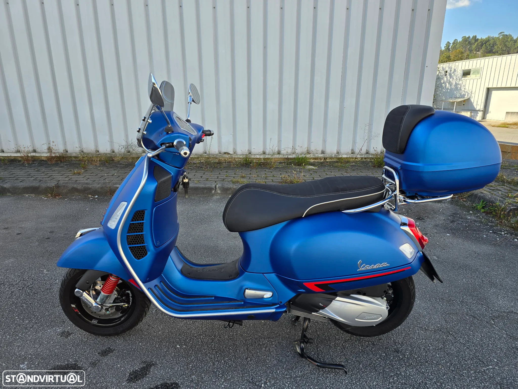 Vespa GTS Super Mate - 11