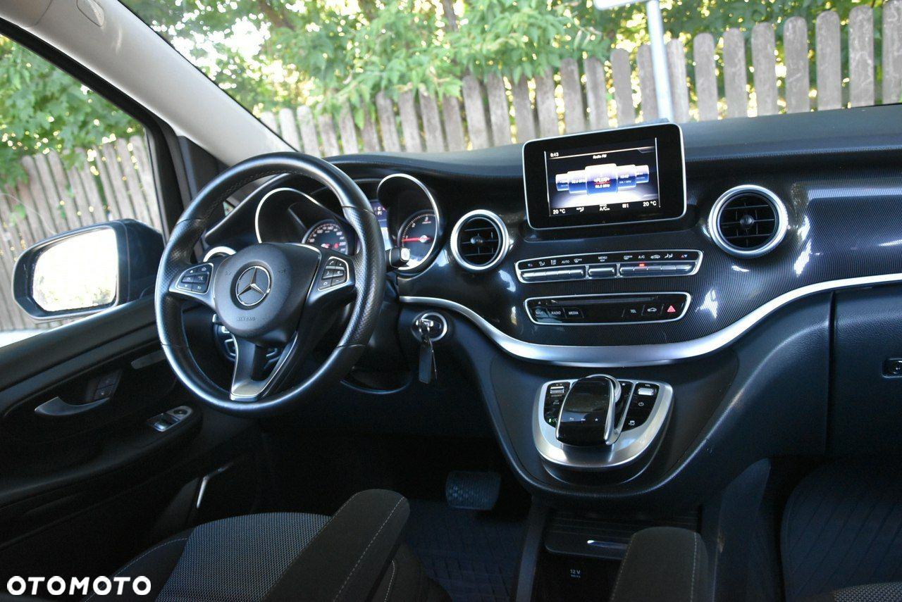 Mercedes-Benz Klasa V - 8