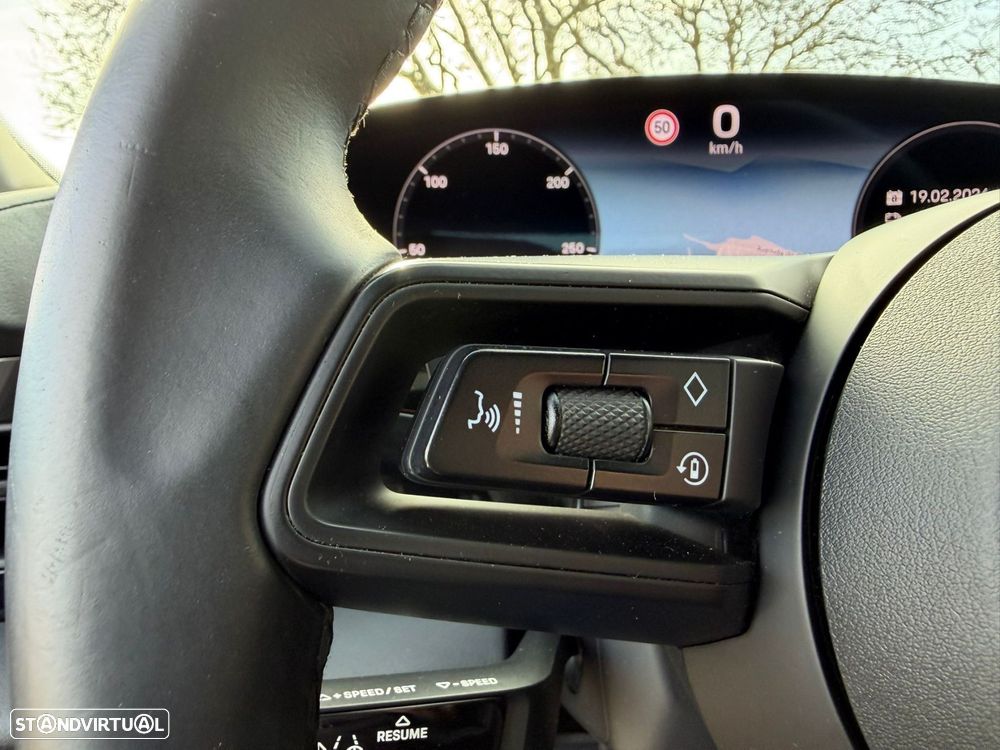 Porsche Taycan Standard - 19