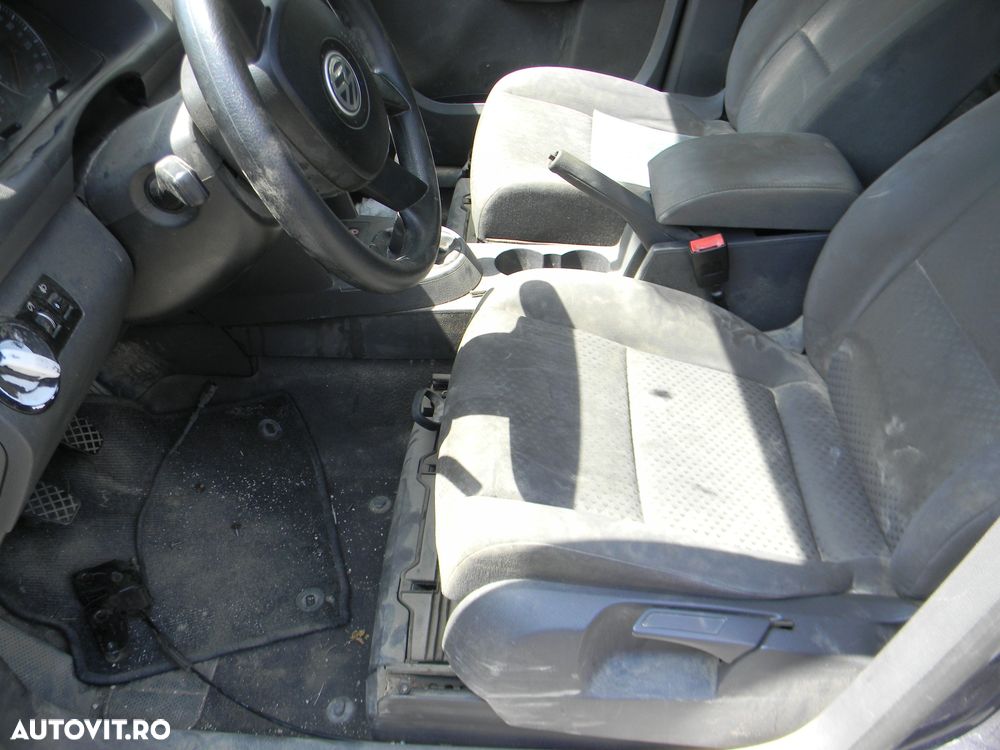 Dezmembrari  VW TOURAN (1T)  2003  > 2010 1.9 TDI Motorina - 12