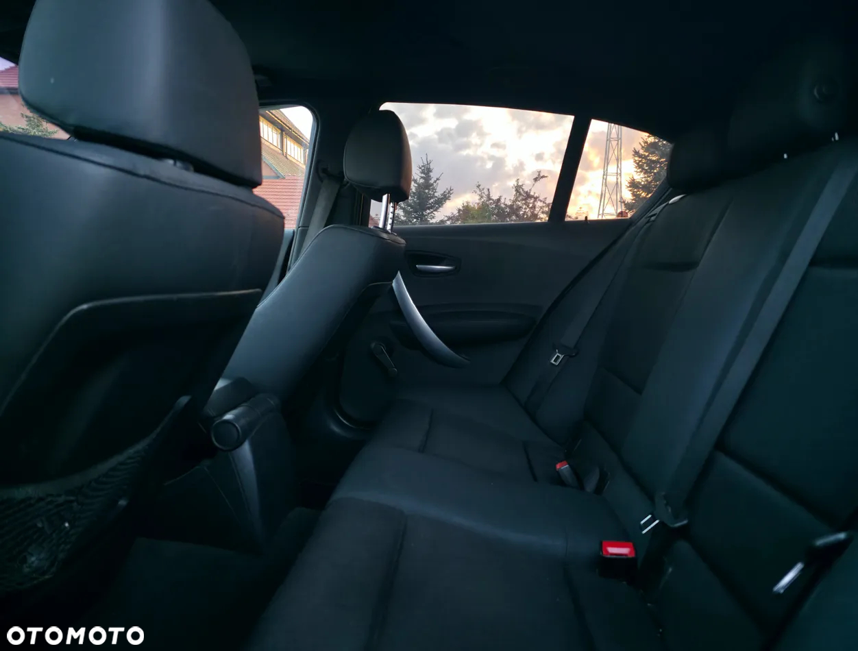 BMW Seria 1 116i - 8