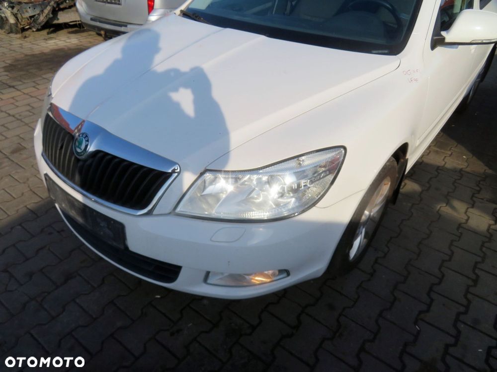 MASKA ZDERZAK BŁOTNIKI LAMPY OCTAVIA II LIFT LF9E  SKODA 2008-2013 BIAŁY PRZÓD KOMPLETNY - 4