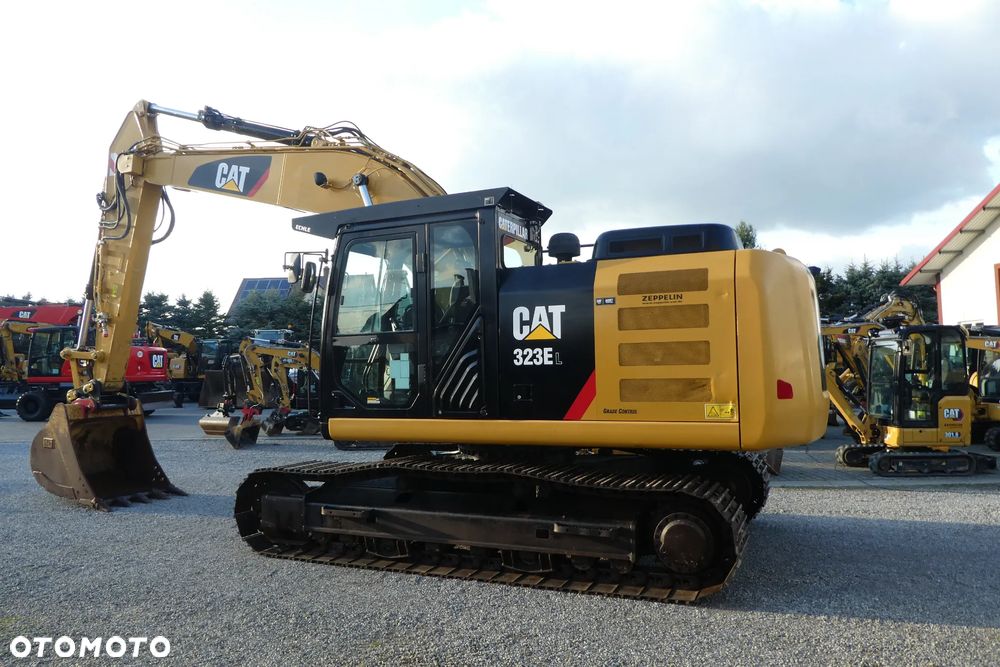 Caterpillar 323 EL Z NIEMIEC DWIE ŁYŻKI - 4