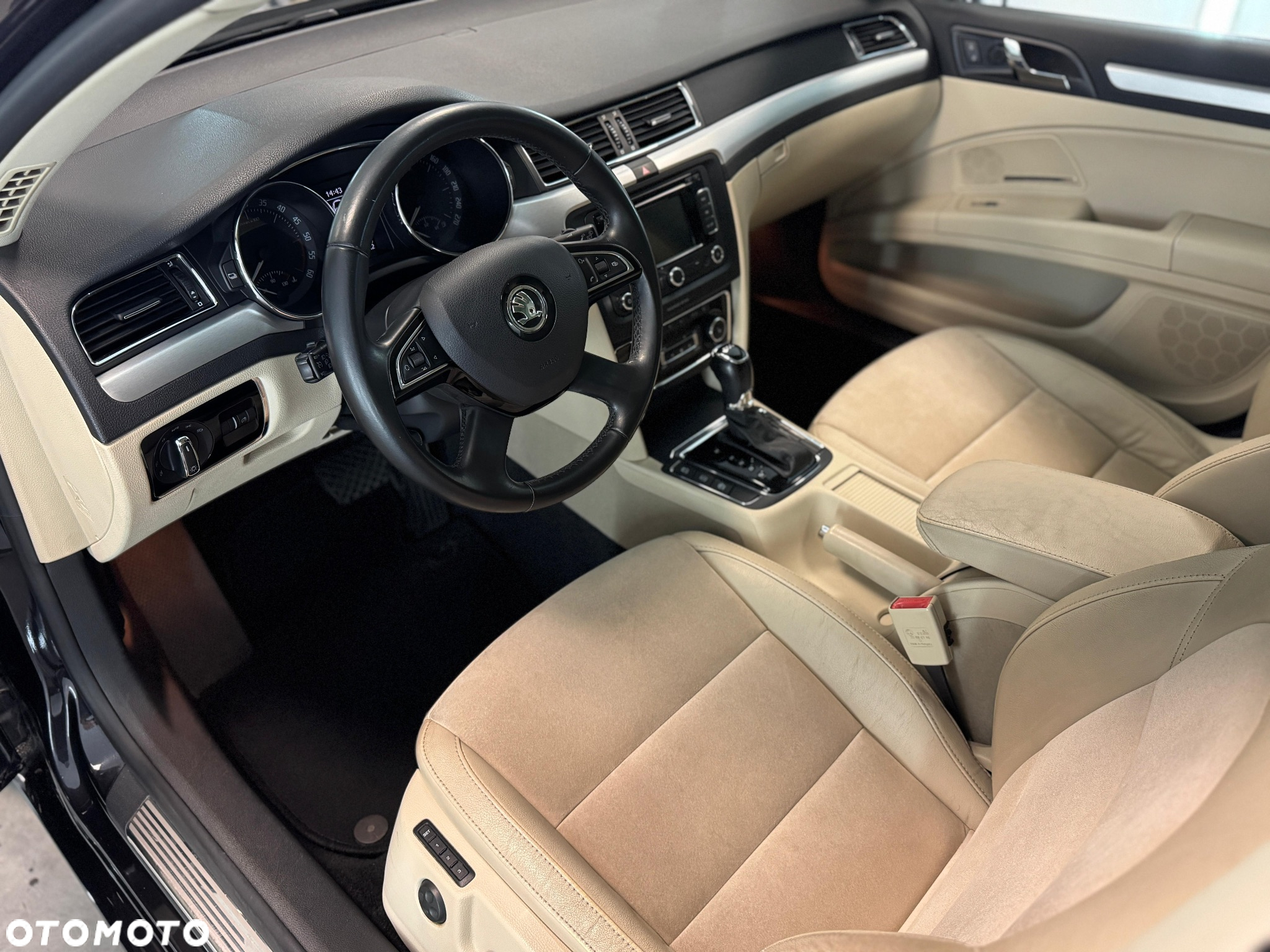Skoda Superb 2.0 TDI Platinum DSG - 15