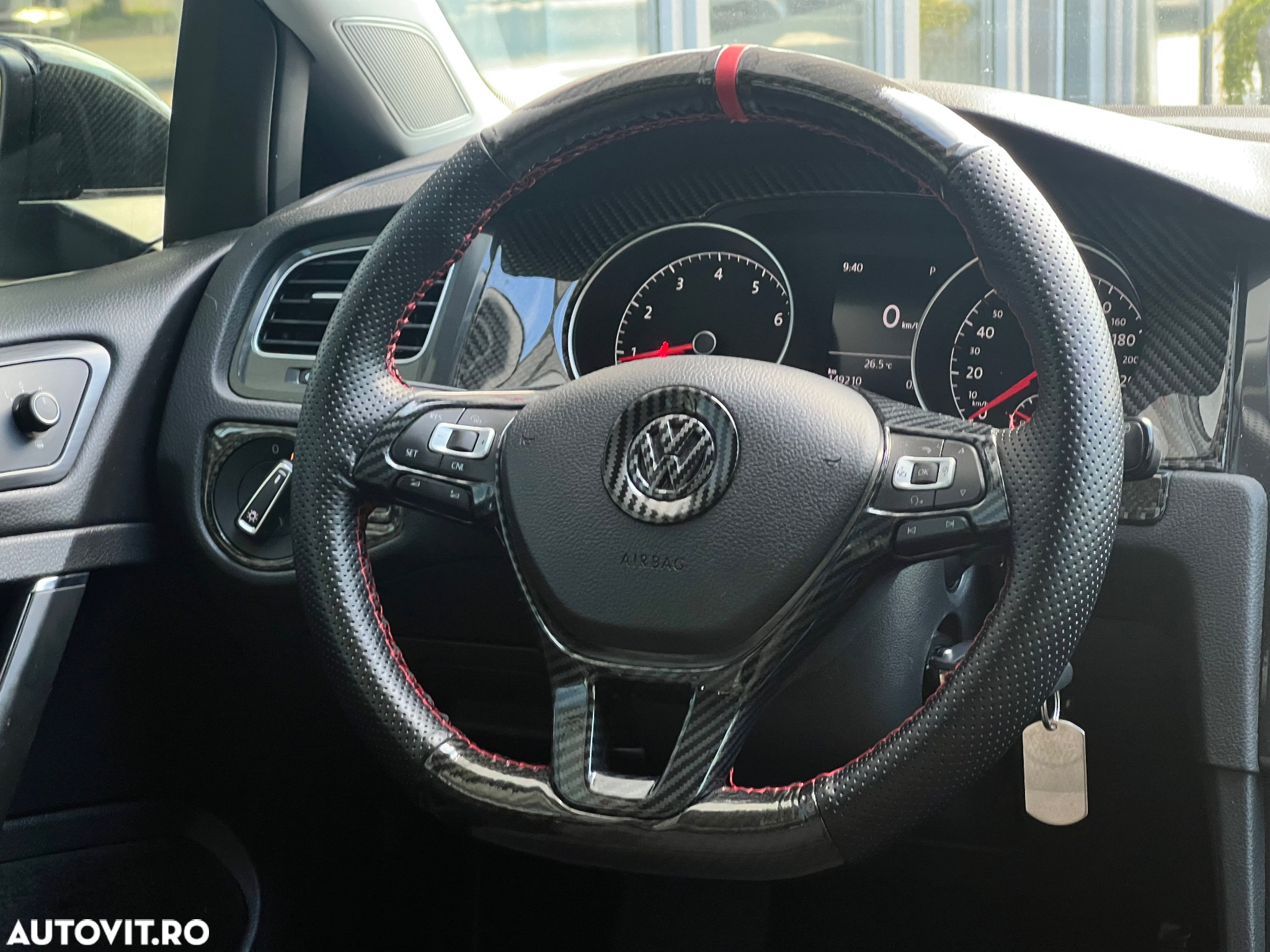 Volkswagen Golf - 6