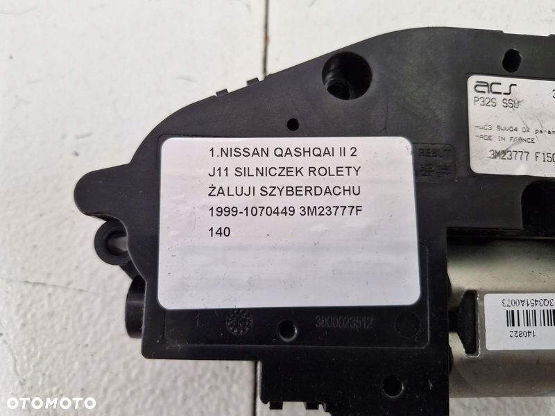 NISSAN QASHQAI II 2 J11 SILNICZEK ROLETY ŻALUZJI SZYBERDACHU 1999-1070449 3M23777F - 2