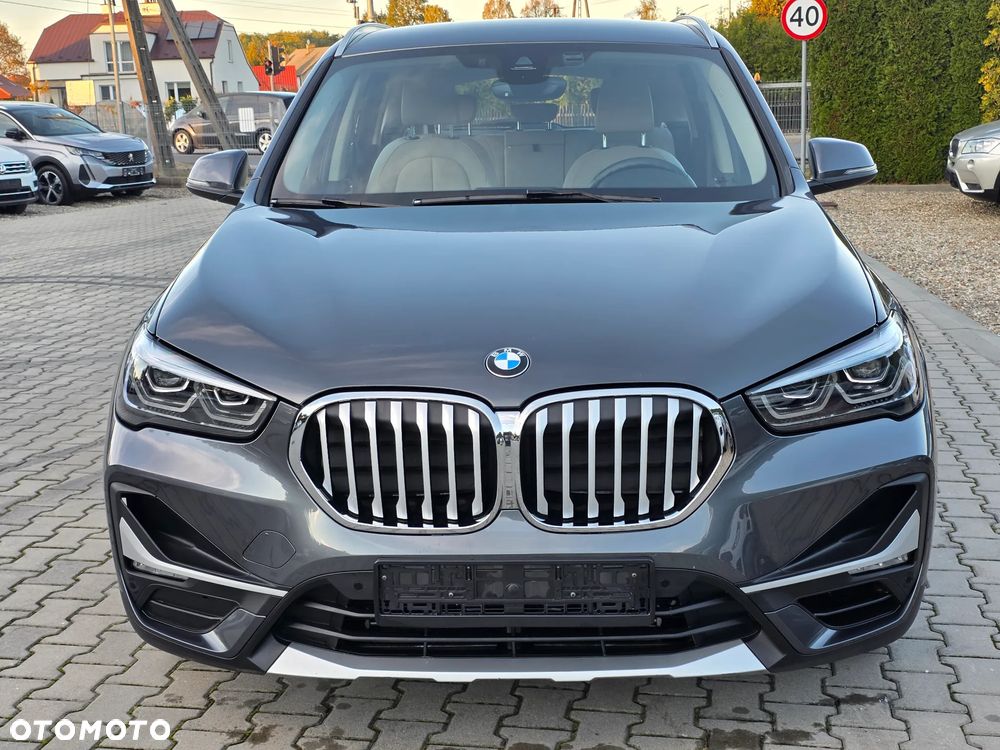 BMW X1 xDrive25e Business Edition - 3