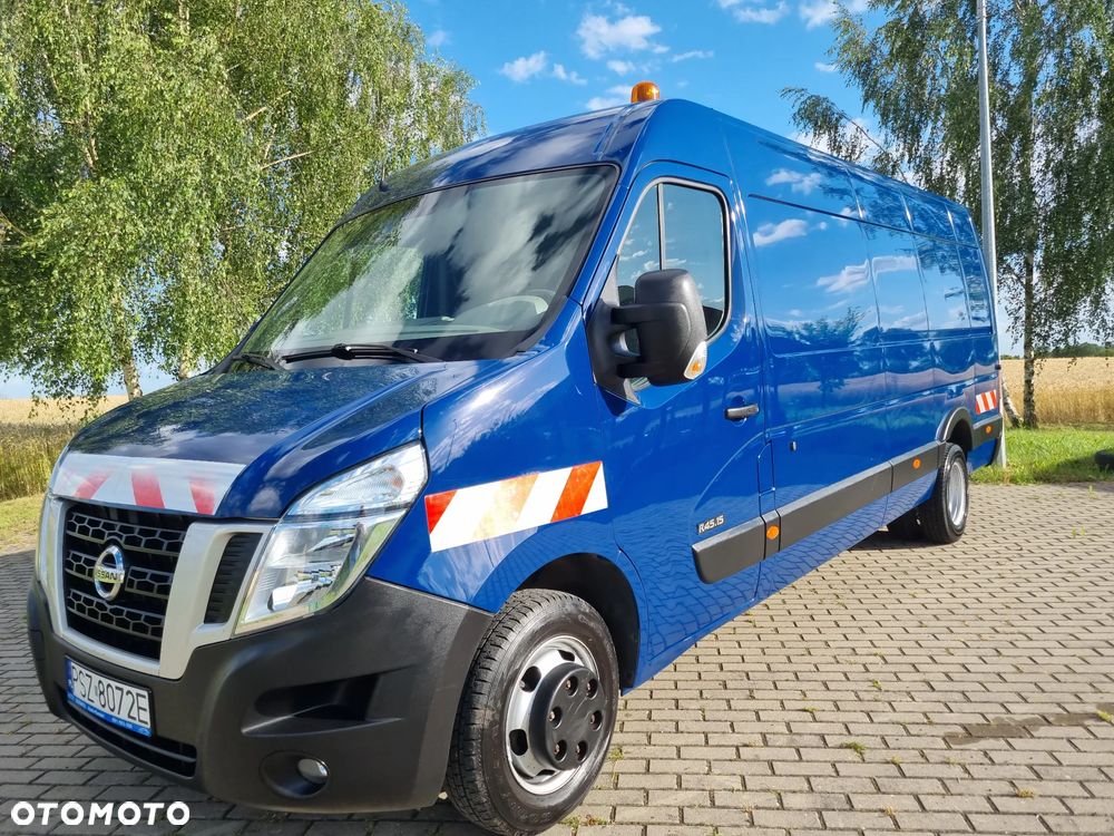 Nissan NV 400 - 1