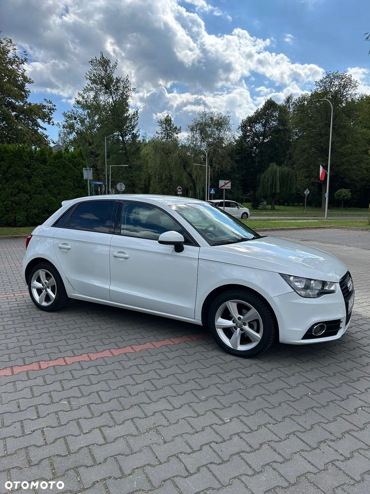 Audi A1 Sportback 1.2 TFSI Attraction - 4