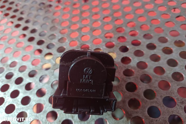 Switch pedala frana 6Q0945511 Skoda Fabia 5J  [din 2007 pana  2010] seria Hatchback 1.2 MT (70 hp) - 1