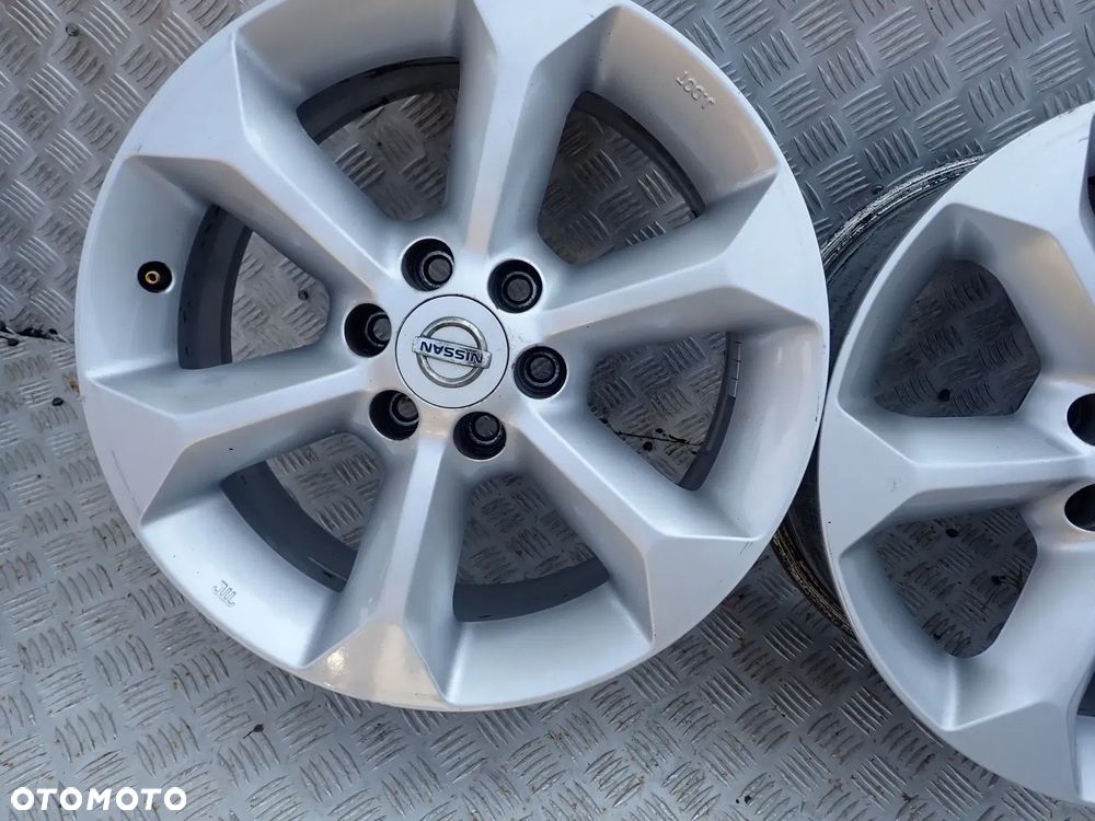 FELGI ALUMINIOWE NISSAN PATHFINDER 7J X 17 ET 30 6X114,3 - 3