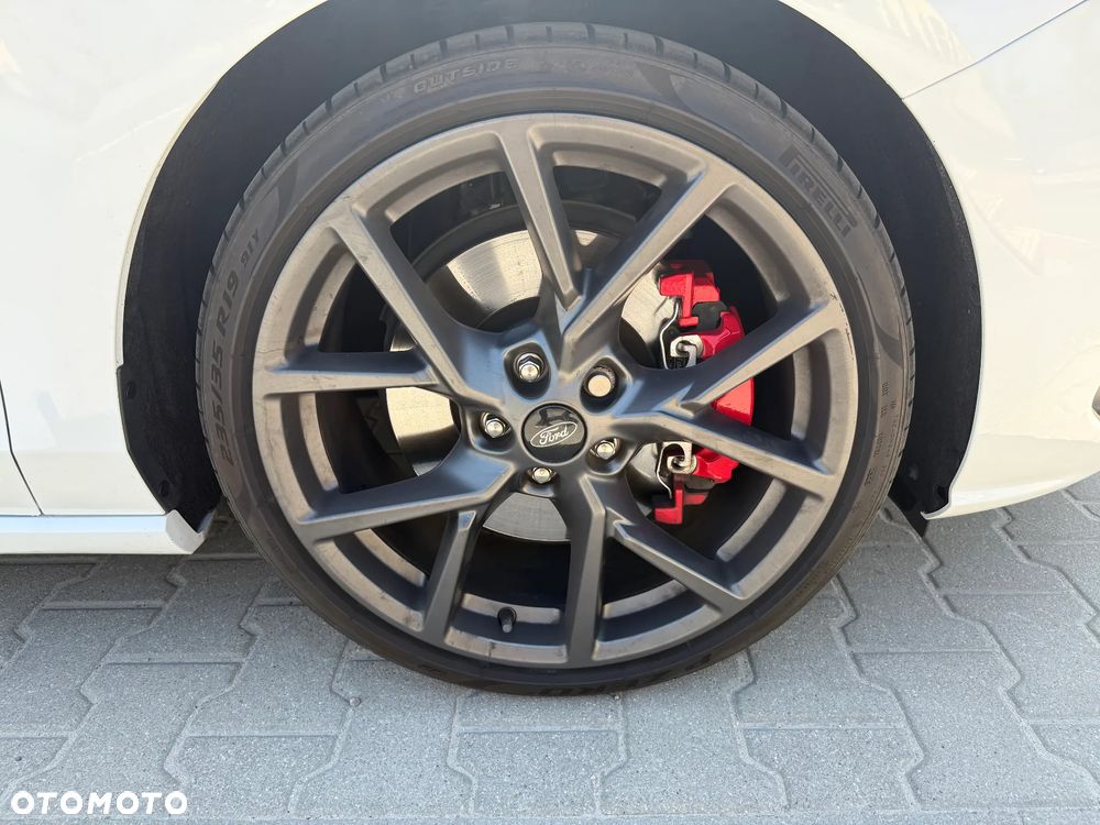 Ford Focus 2.3 EcoBoost ST X - 9
