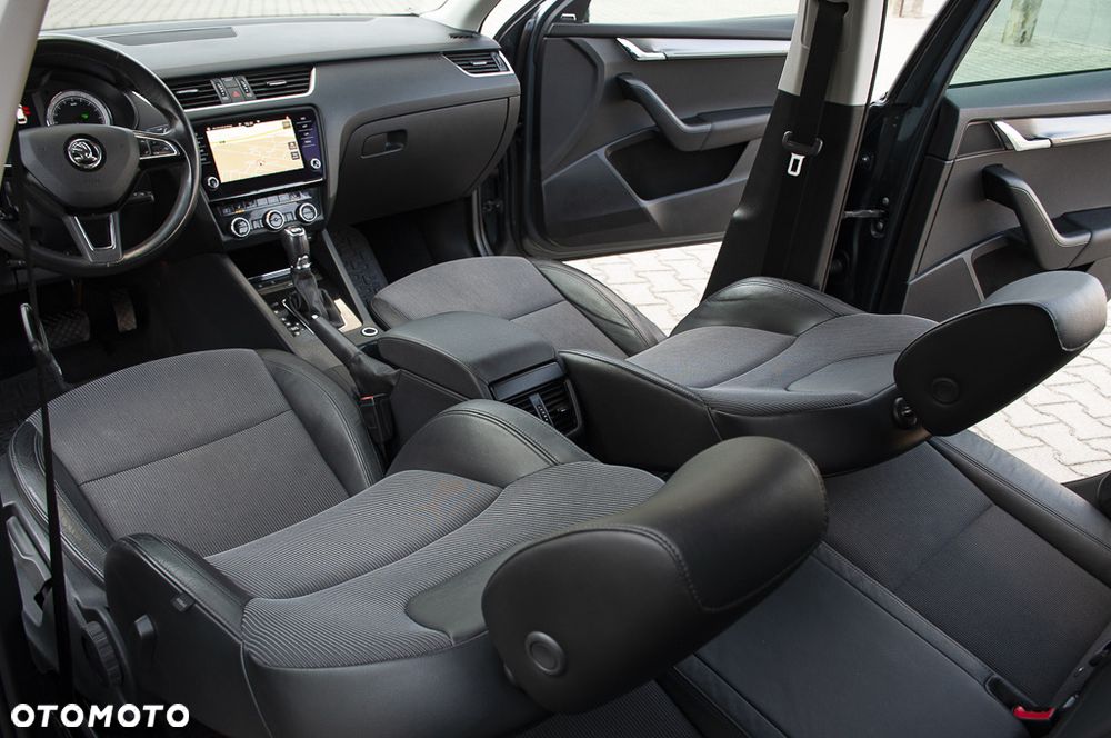 Skoda Octavia 2.0 TDI 4x4 DSG Style - 24
