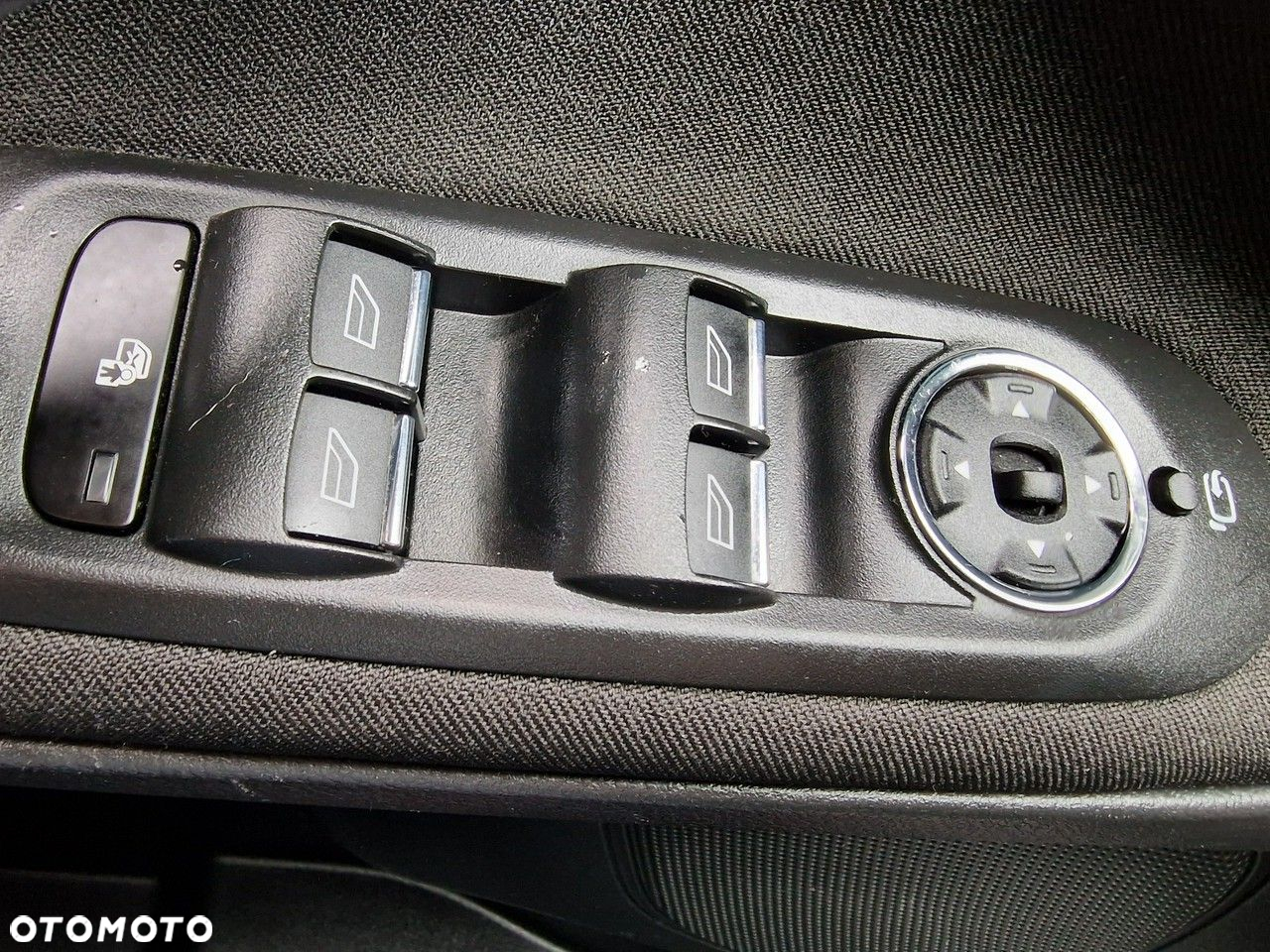Ford S-Max 2.0 TDCi DPF Business Edition - 36