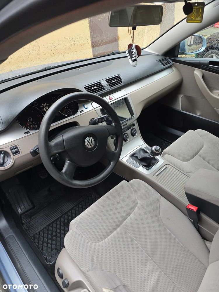 Volkswagen Passat 2.0 TDI DPF Comfortline - 6