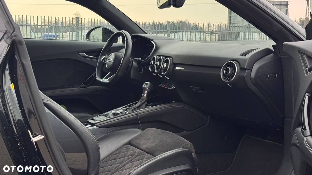 Audi TT Coupé - 14