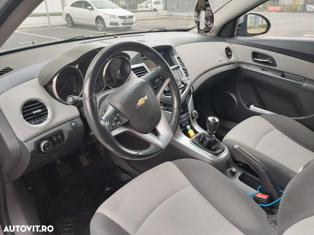 Chevrolet Cruze 1.8 Ecotec LT - 7