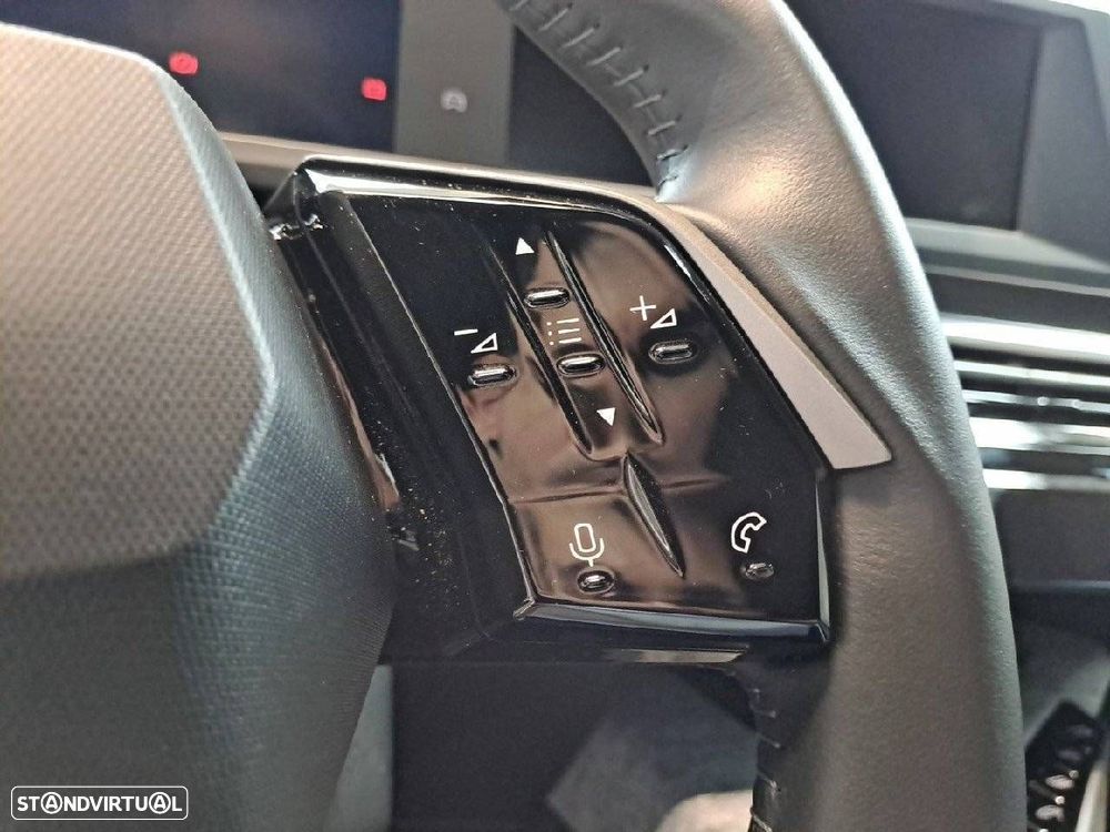 Peugeot 3008 1.2 Hybrid Allure e-DCS6 - 17