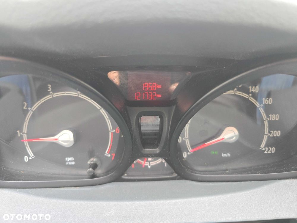 Ford Fiesta - 7
