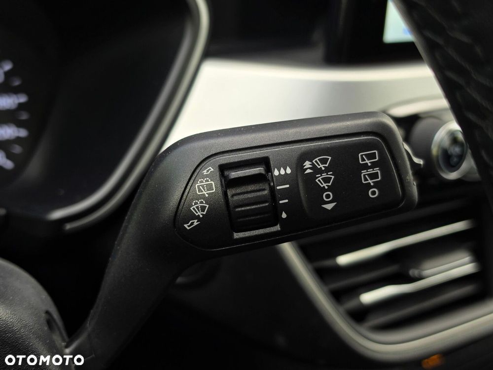 Ford Kuga - 19