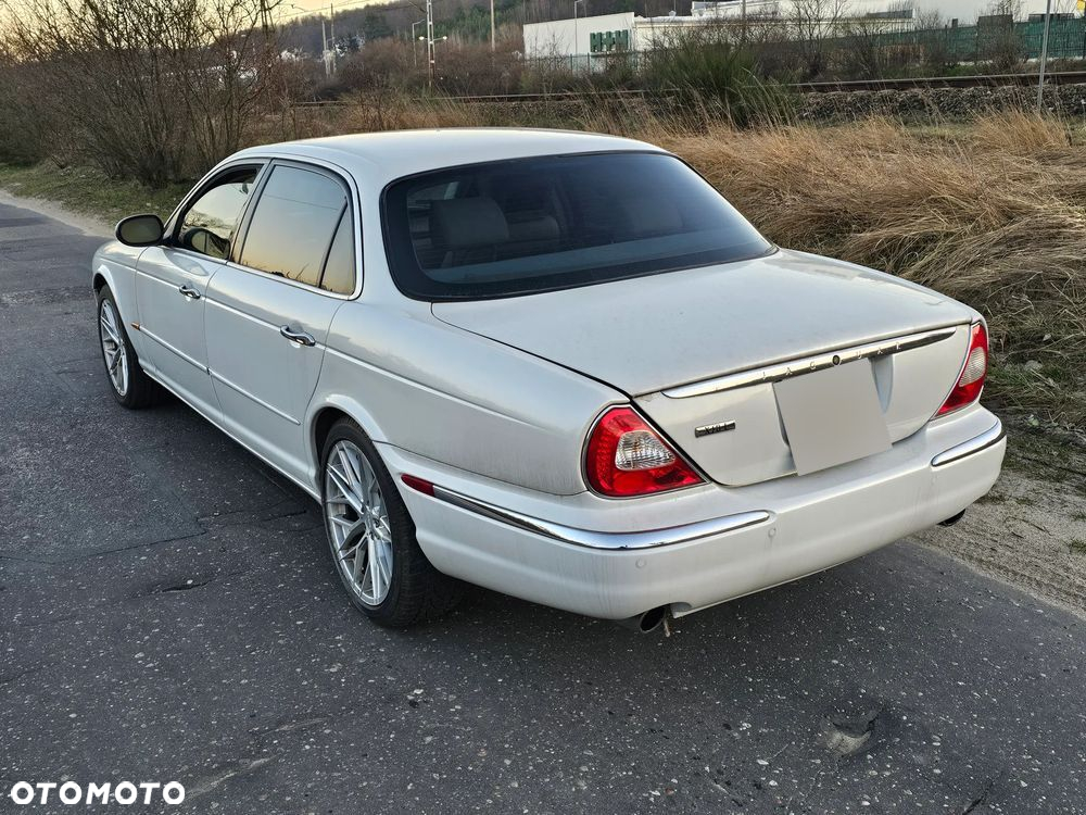 Jaguar XJ XJ8 4.2 LWB High - 6