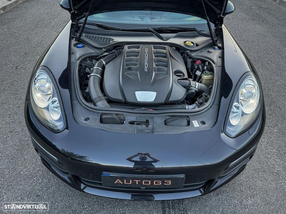 Porsche Panamera 3.0 V6 - 12