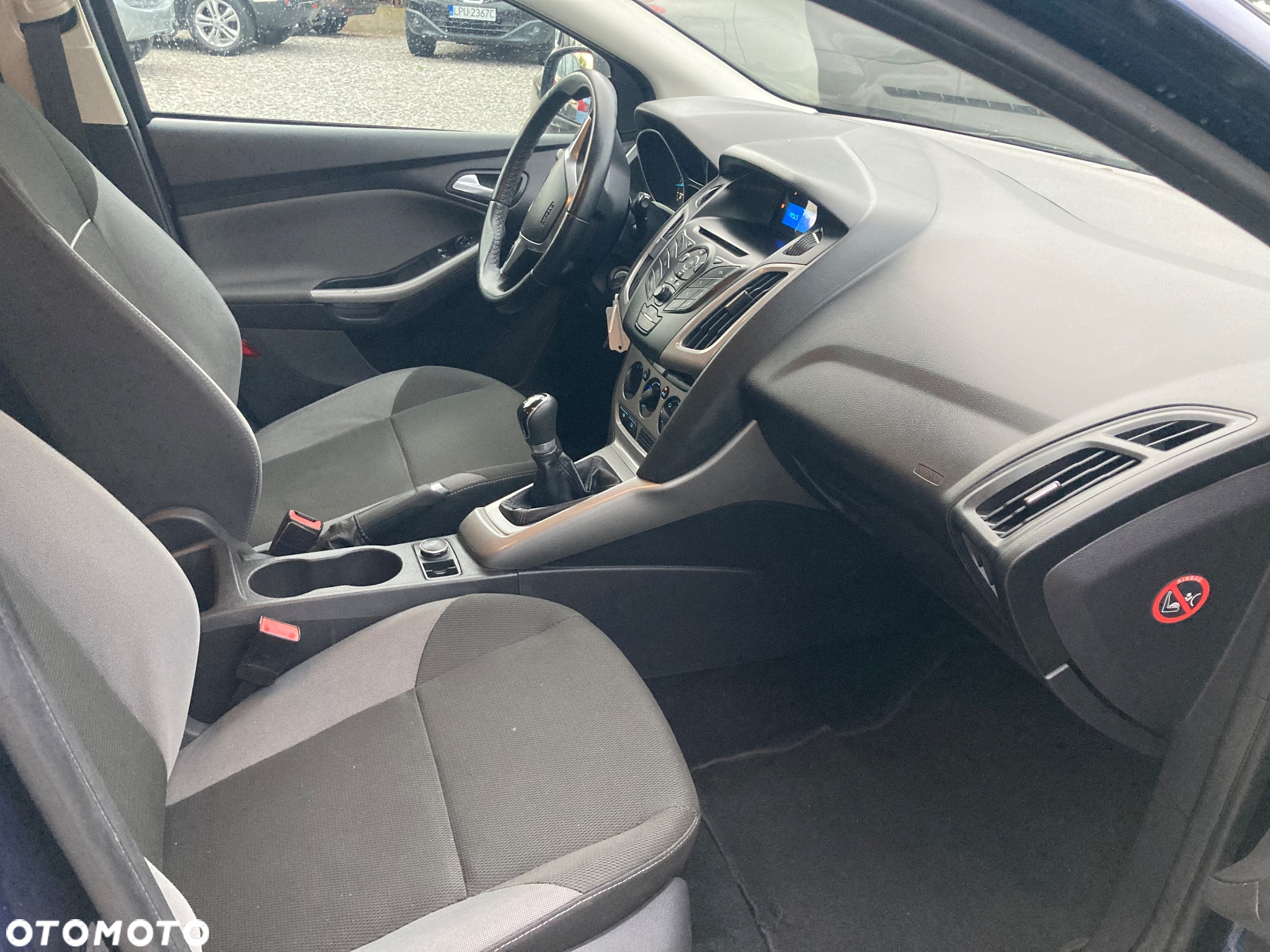 Ford Focus 1.6 Ambiente - 11